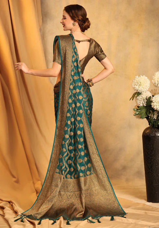 Arresting Rama Soft Organza Silk Saree With Incomparable Blouse Piece